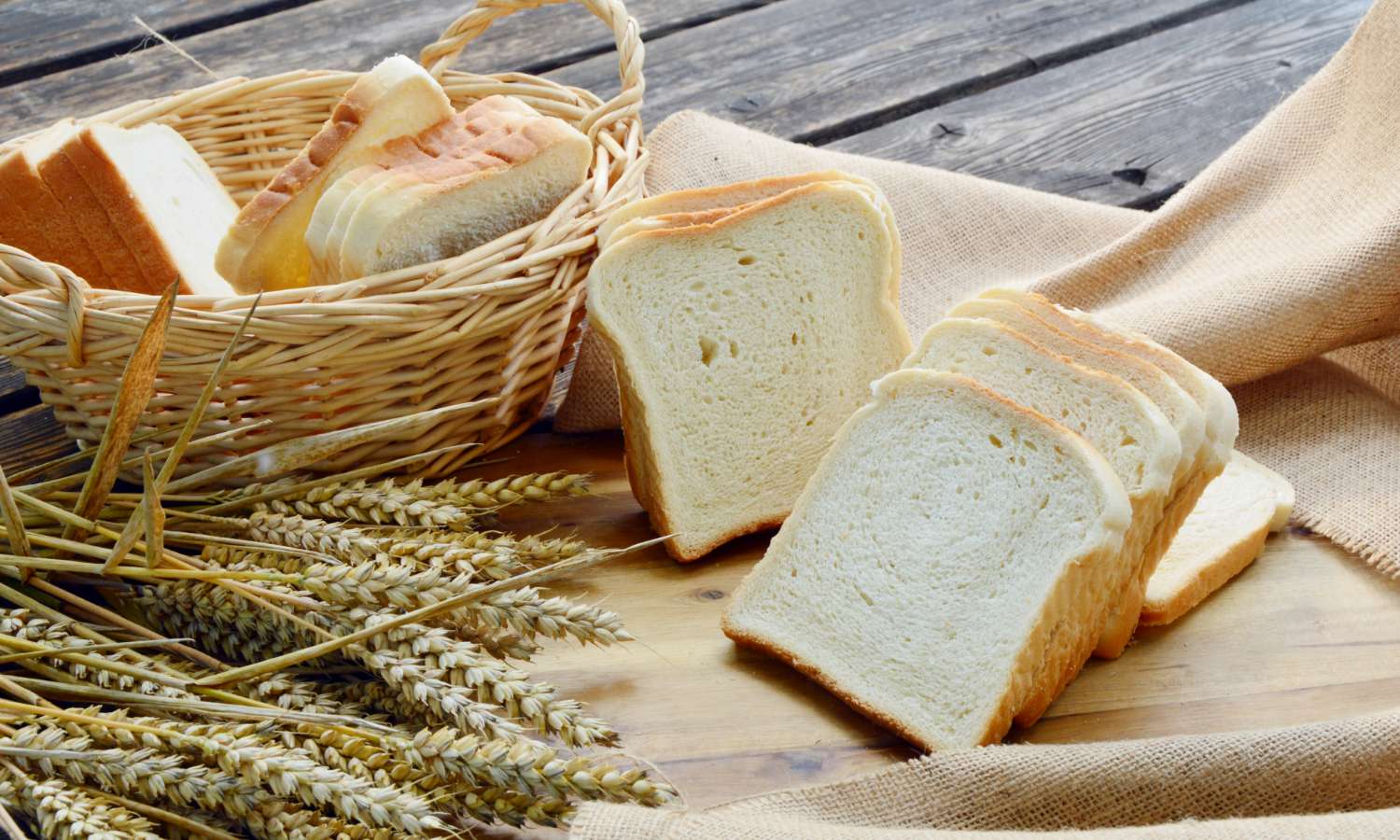 家庭で冷凍するのに適したパン、適さないパン