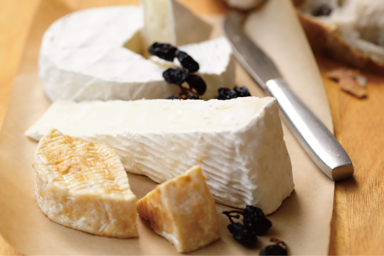 ル･オーブンでは、産地直送チーズなどもご用意しています。