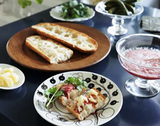 すりおろしトマトのバゲット